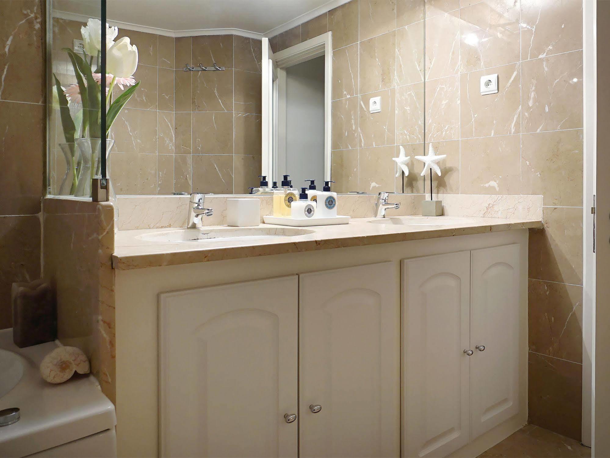 Shiado Bed & Breakfast 4*